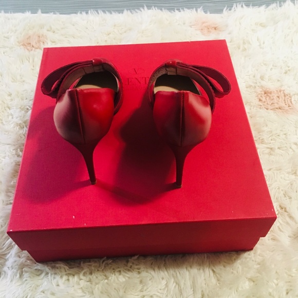 New Authentic VALENTINO Strappy Pump - Picture 8 of 10